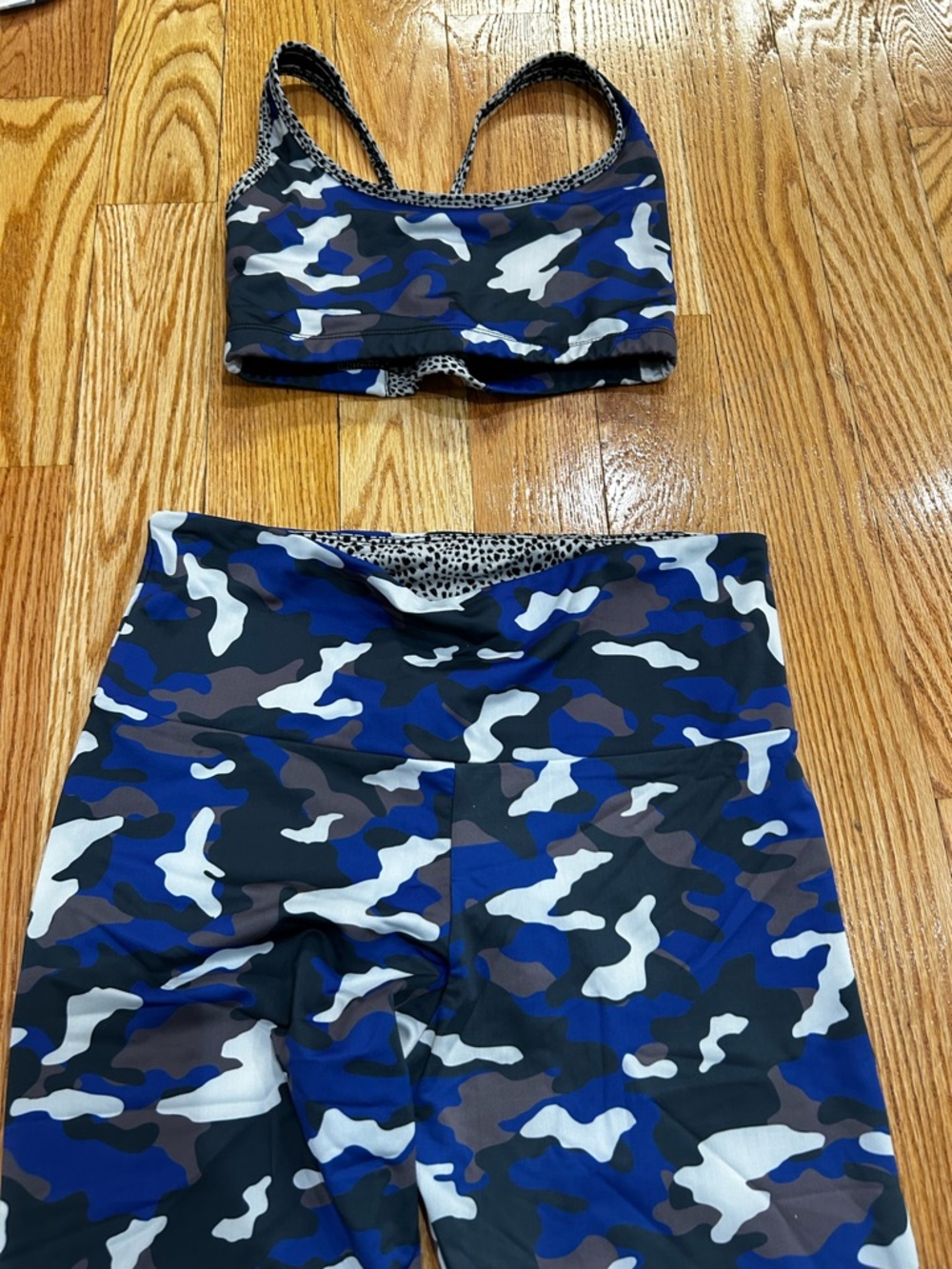 Onzie Blue Camo Sports Bra and Leggings Set